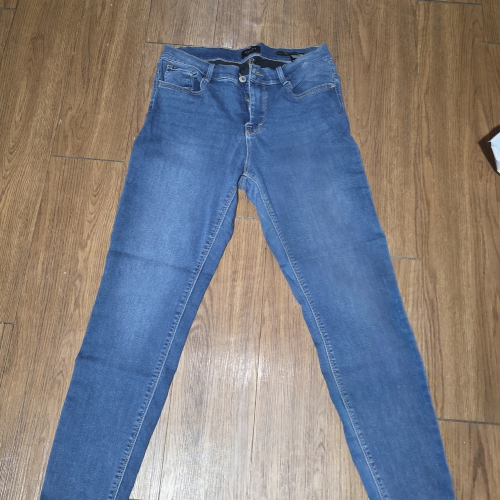 Essentials Classic Blue Skinny Jeans